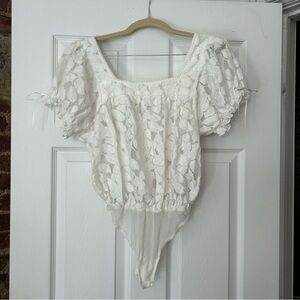 puff sleeve lace bodysuit